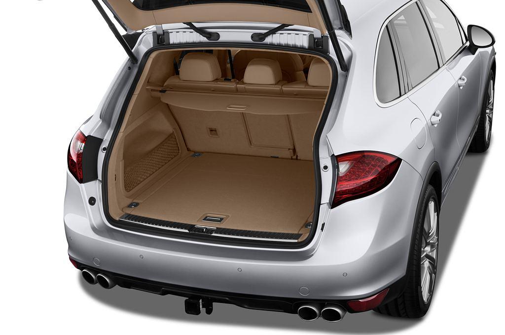 Porsche Cayenne (Baujahr 2011) Turbo 5 Türen Kofferraum