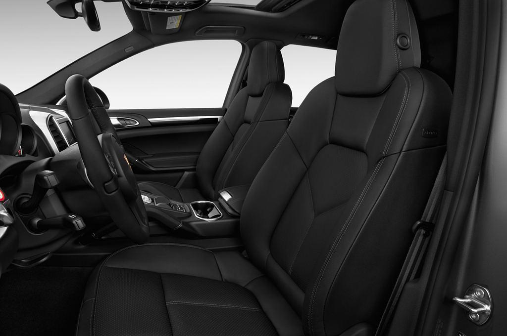 Porsche Cayenne (Baujahr 2014) 3.0 S HYBRID TIPTRONIC 5 Türen Vordersitze