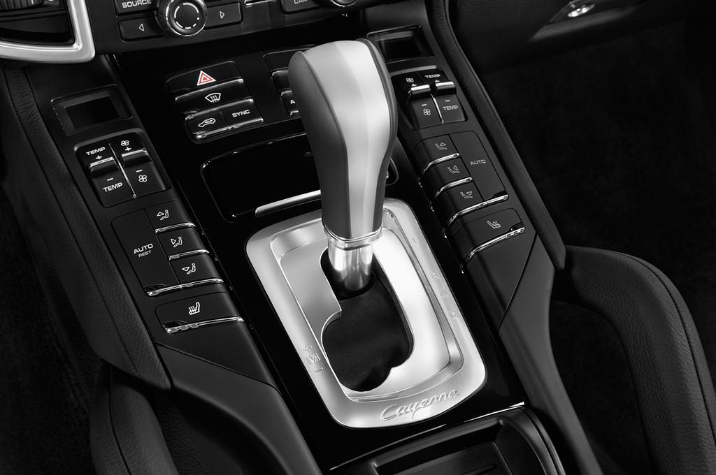 Porsche Cayenne (Baujahr 2014) 3.0 S HYBRID TIPTRONIC 5 Türen Schalthebel