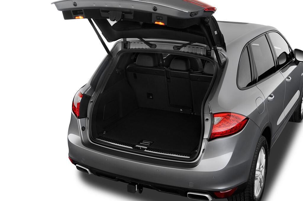 Porsche Cayenne (Baujahr 2014) 3.0 S HYBRID TIPTRONIC 5 Türen Kofferraum