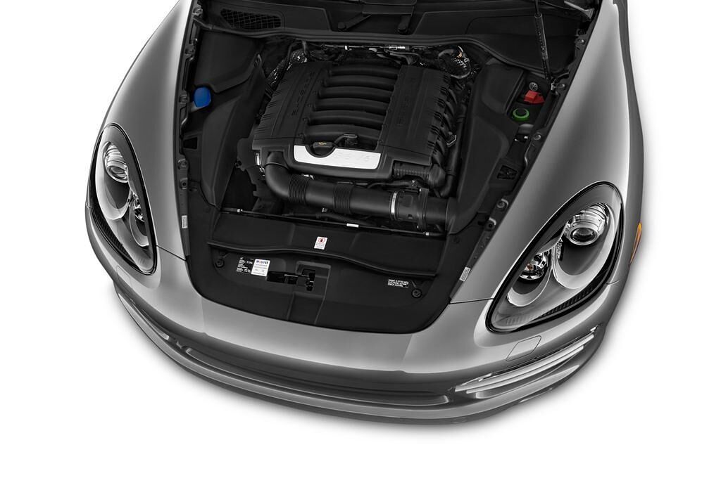 Porsche Cayenne (Baujahr 2015) 4WD AT 5 Türen Motor