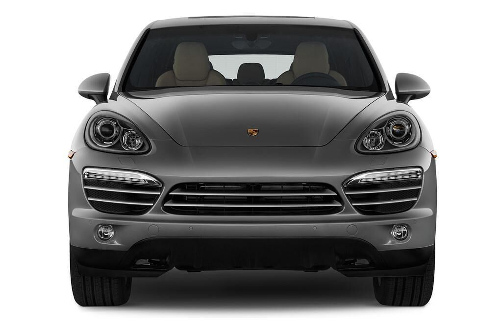Porsche Cayenne (Baujahr 2015) 4WD AT 5 Türen Frontansicht
