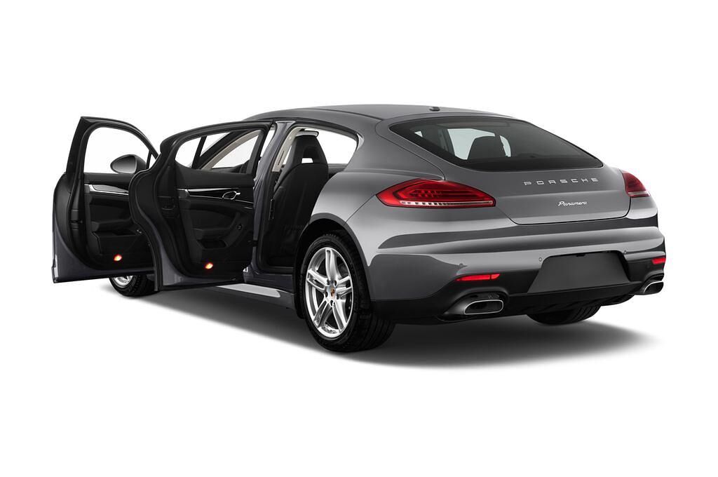 Porsche Panamera (Baujahr 2016) - 5 Türen Tür geöffnet