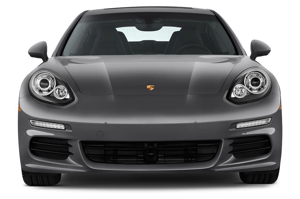 Porsche Panamera (Baujahr 2016) - 5 Türen Frontansicht