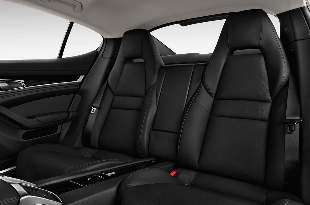 Porsche Panamera (Baujahr 2016) - 5 Türen Rücksitze