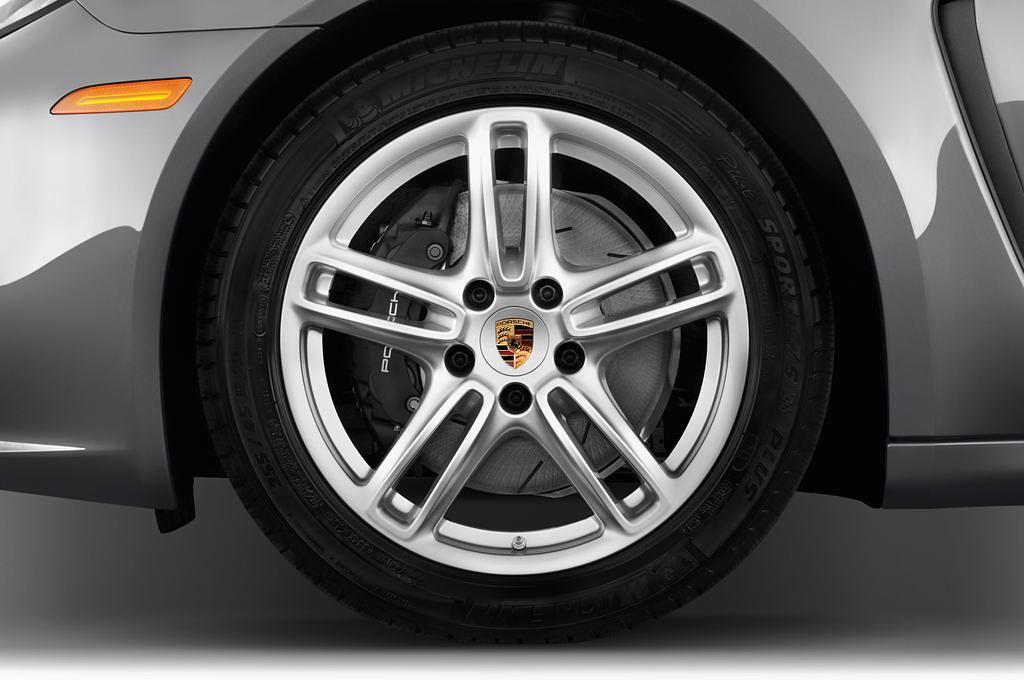 Porsche Panamera (Baujahr 2016) - 5 Türen Reifen und Felge