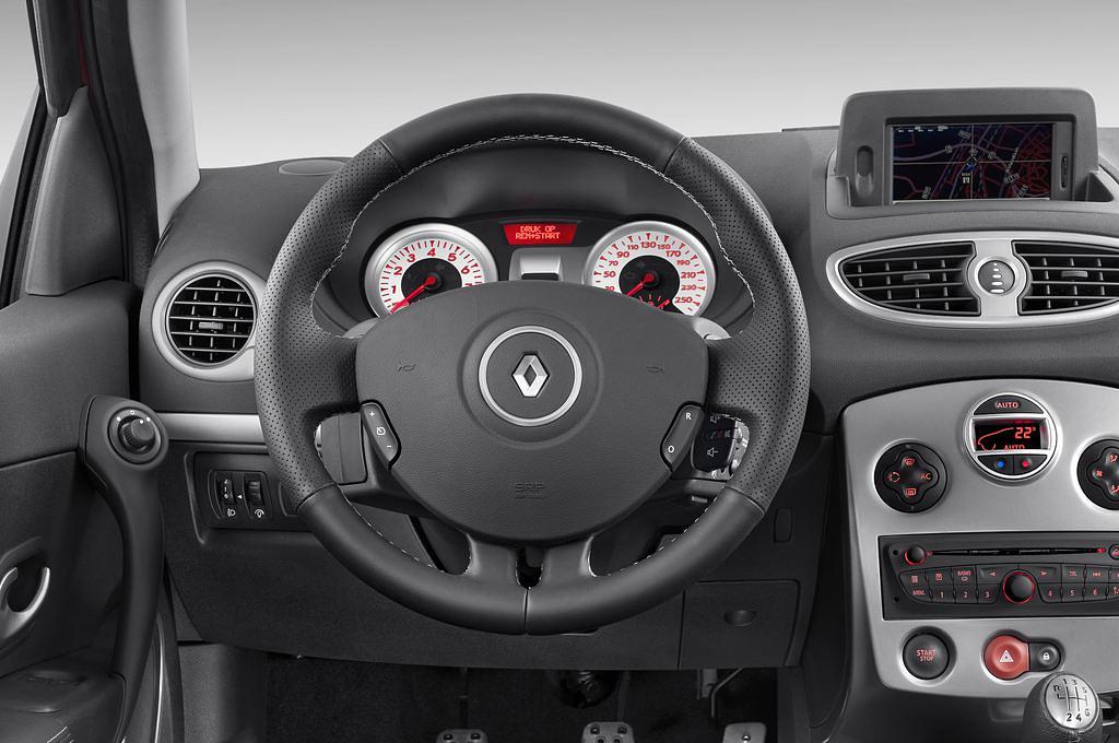 Renault Clio (Baujahr 2010) GT 3 Türen Lenkrad