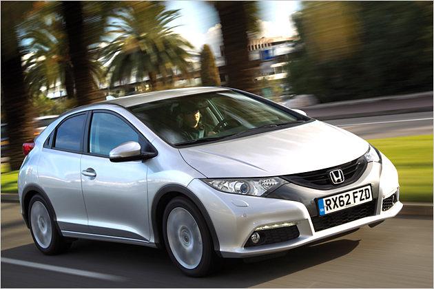 Im Kühlergrill des Civic mit 1,6-Liter-Diesel sitzt eine automatische Luftklappensteuerung