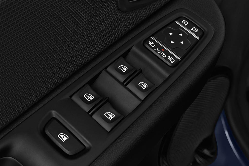 Renault Clio Grandtour (Baujahr 2017) Intnse 5 Türen Bedienungselemente Tür