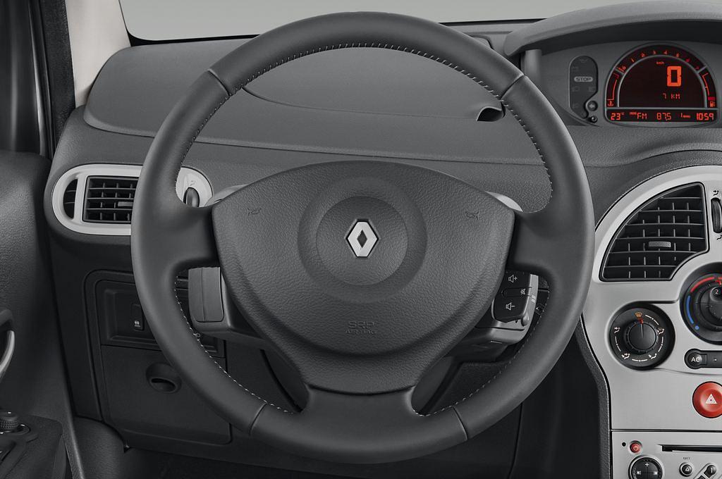 Renault Grand Scenic (Baujahr 2012) Bose Edition 5 Türen Lenkrad