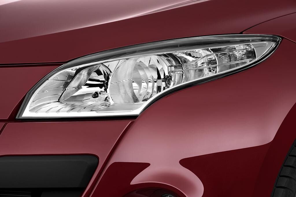 Renault Megane (Baujahr 2011) Dynamique 2 Türen Scheinwerfer