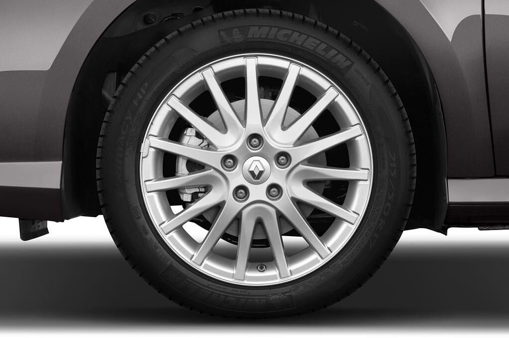 Renault Laguna (Baujahr 2010) Privilï¿½ge 5 Türen Reifen und Felge