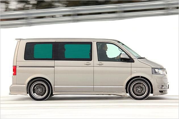 Die Beschleunigung auf 100 km/h schreitet in 9,4 Sekunden voran ...