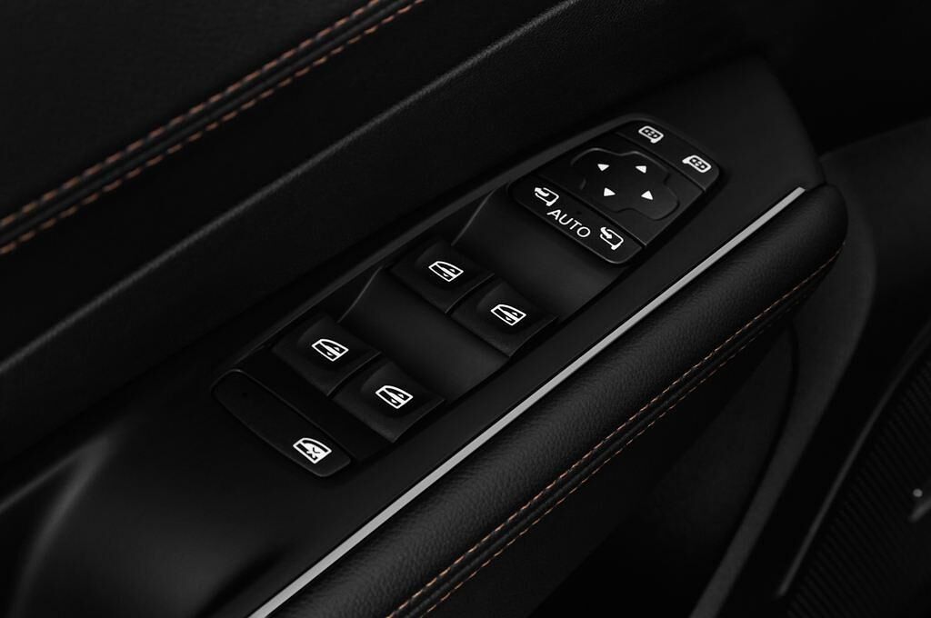 Renault Talisman (Baujahr 2016) Intens 4 Türen Bedienungselemente Tür