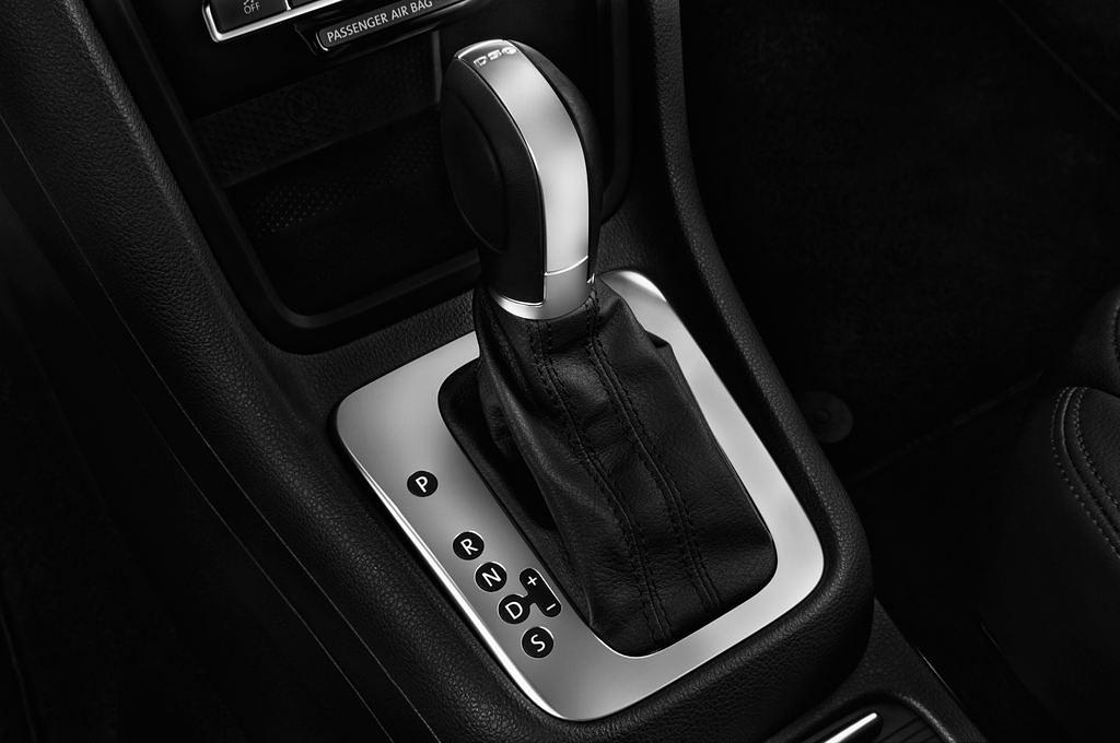 SEAT Alhambra (Baujahr 2016) Style Plus 5 Türen Schalthebel