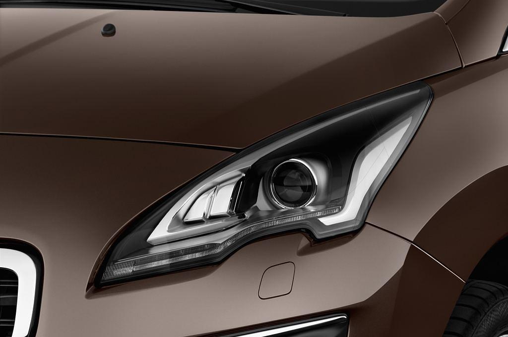Peugeot 3008 (Baujahr 2014) Allure 5 Türen Scheinwerfer