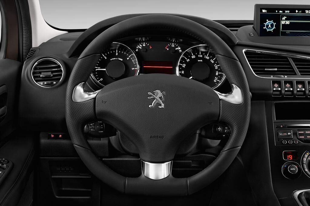 Peugeot 3008 (Baujahr 2014) Allure 5 Türen Lenkrad