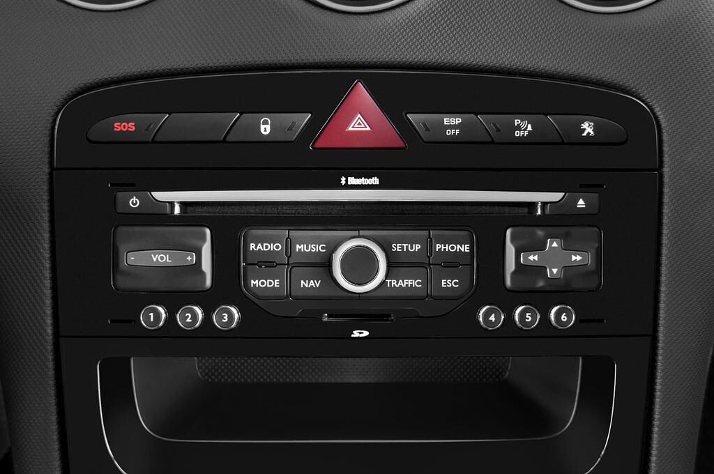 Peugeot 308 (Baujahr 2011) Allure 5 Türen Radio und Infotainmentsystem