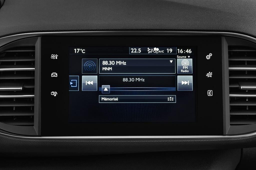Peugeot 308 (Baujahr 2013) Active 5 Türen Radio und Infotainmentsystem