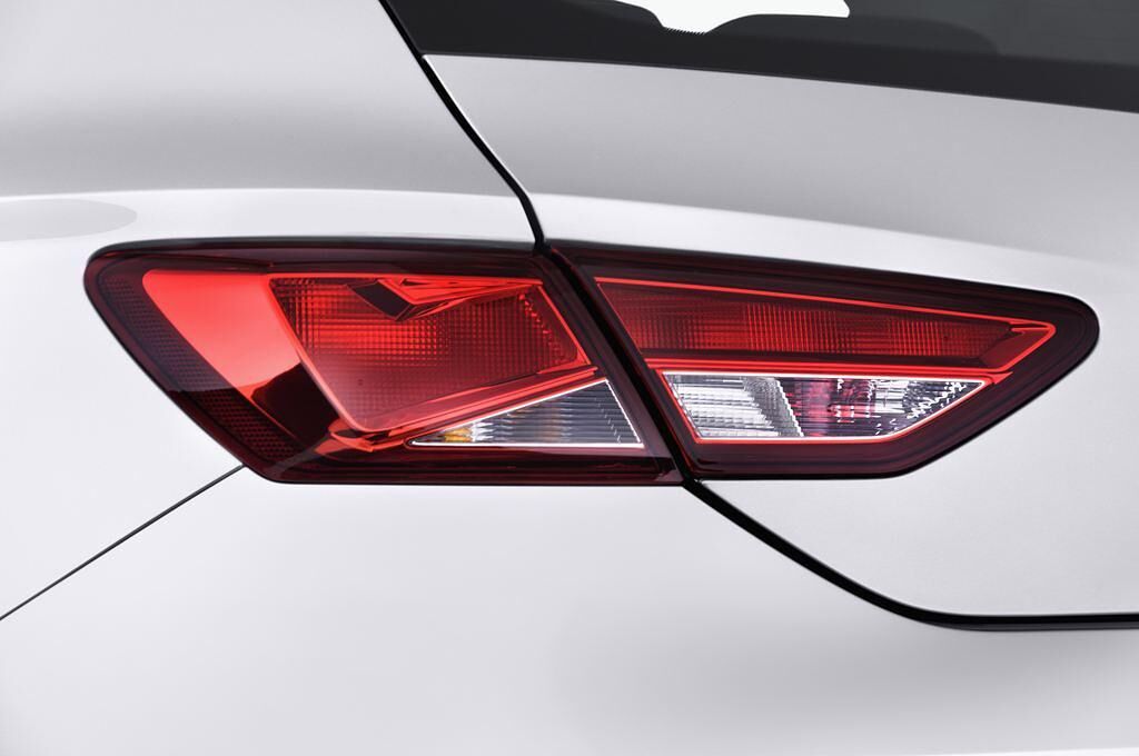 SEAT Leon (Baujahr 2013) Reference 5 Türen Rücklicht