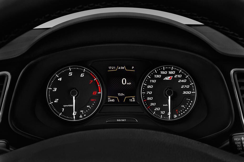 SEAT Leon (Baujahr 2016) CUPRA 290 5 Türen Tacho und Fahrerinstrumente