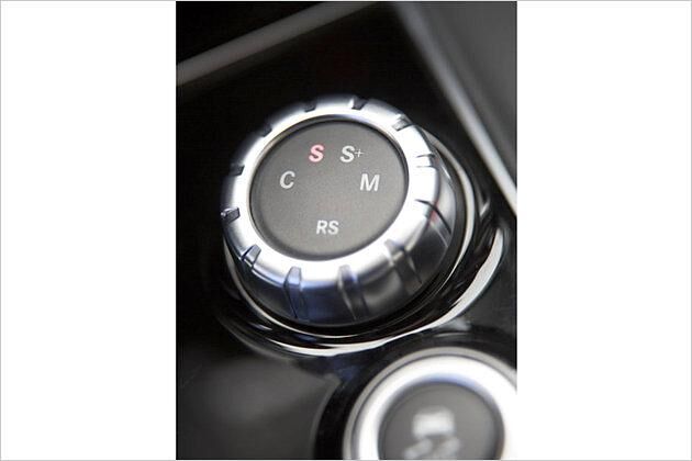 Von zahm bis wild: Vier verschiedene Getriebemodi stehen zur Auswahl. Bei "C" wird zudem das Start-Stopp-System aktiv