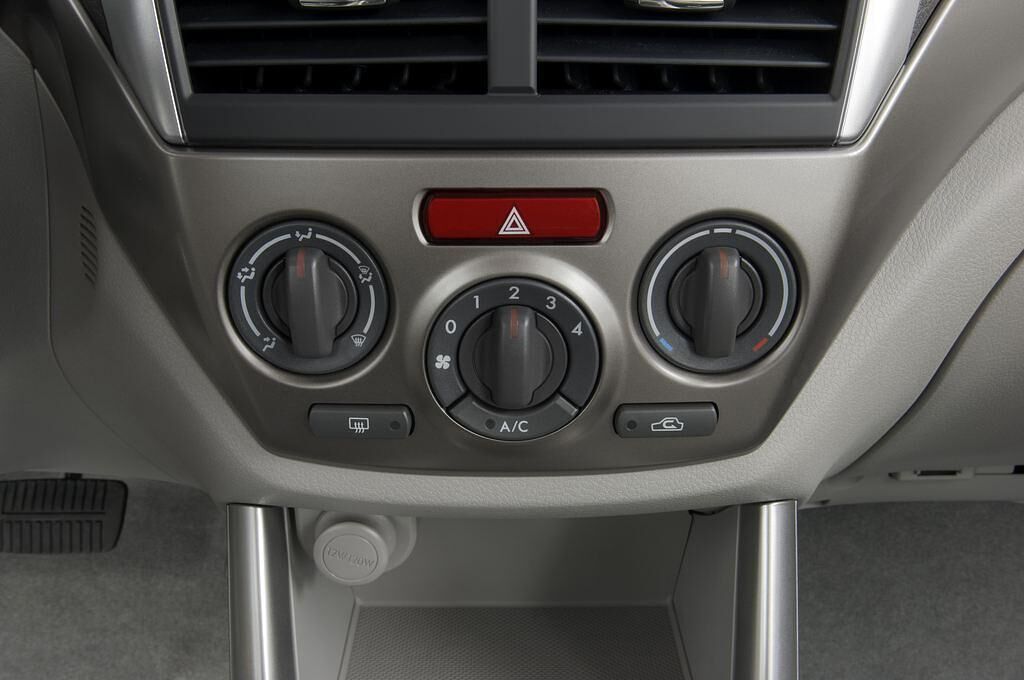 Subaru Forester (Baujahr 2010) - 5 Türen Temperatur und Klimaanlage