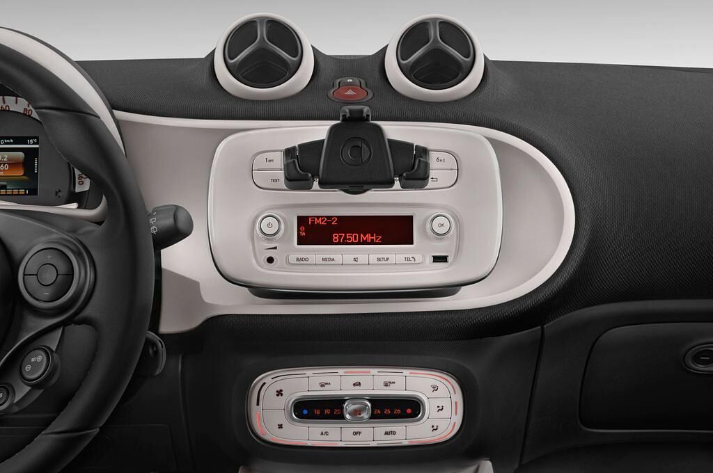 smart Forfour (Baujahr 2015) Prime 5 Türen Mittelkonsole