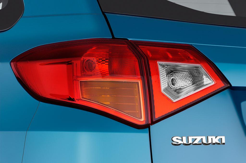 Suzuki Vitara (Baujahr 2015) Comfort + 5 Türen Rücklicht