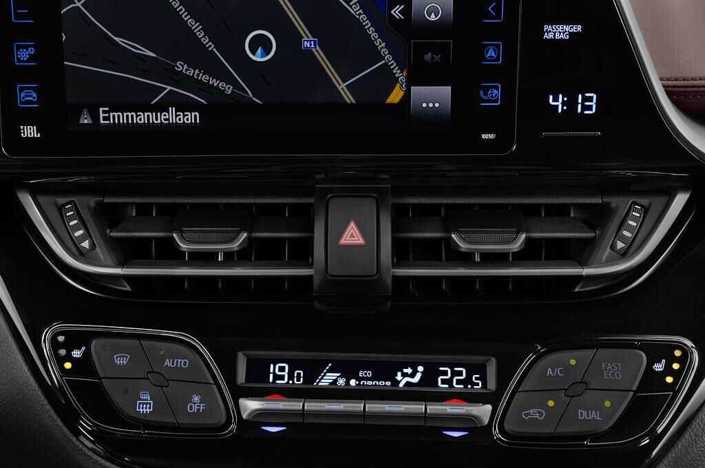 Toyota C-HR (Baujahr 2017) Lounge 5 Türen Lüftung