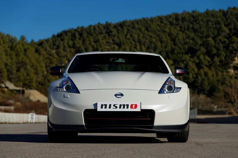 Der Nissan 370 Z Nismo kostet 9.000 Euro mehr als der Serien-Z.