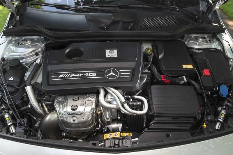 Das Zweiliter-Turbo-Vierzylinder-Triebwerk.