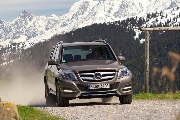 Die serienmäßigen Tagfahr-LEDs befinden sich in den seitlichen Lufteinlässen