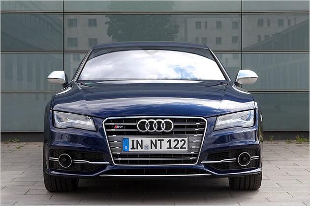 Eine neue Frontschürze sorgt für einen muskulöseren Auftritt