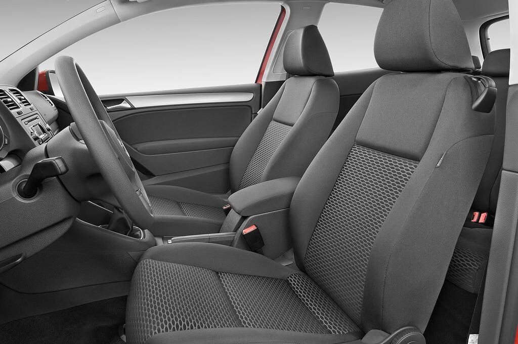 Volkswagen Golf (Baujahr 2010) Trendline 3 Türen Vordersitze