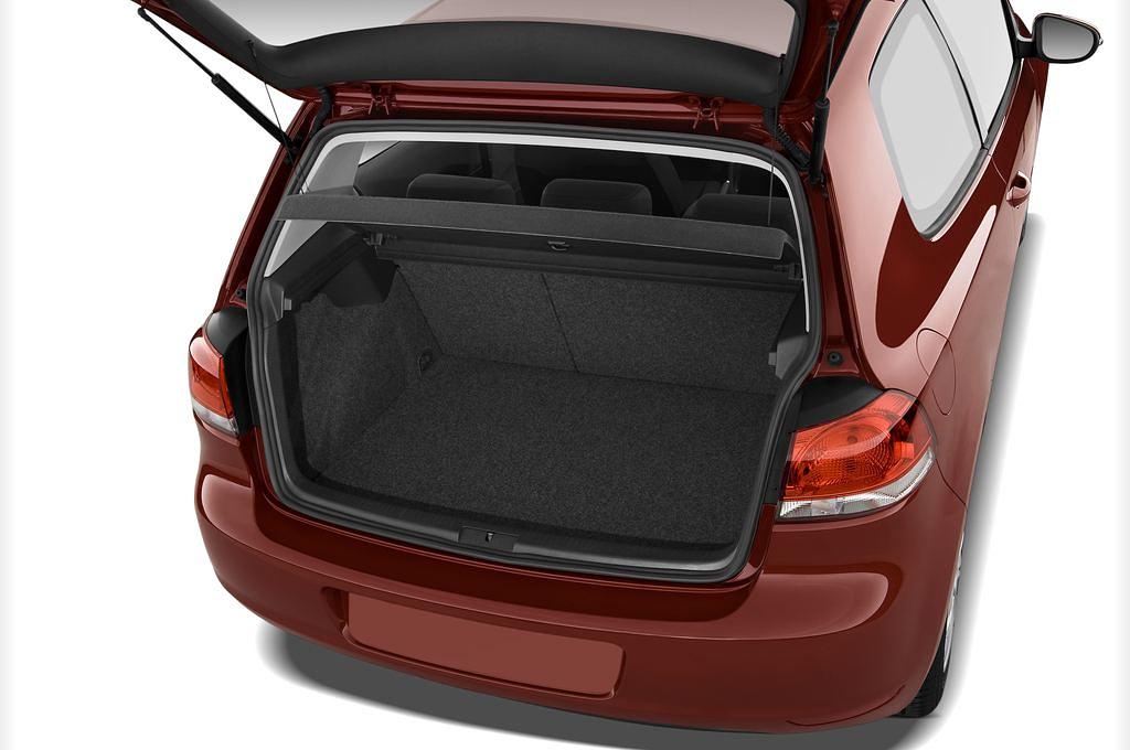 Volkswagen Golf (Baujahr 2010) Trendline 3 Türen Kofferraum