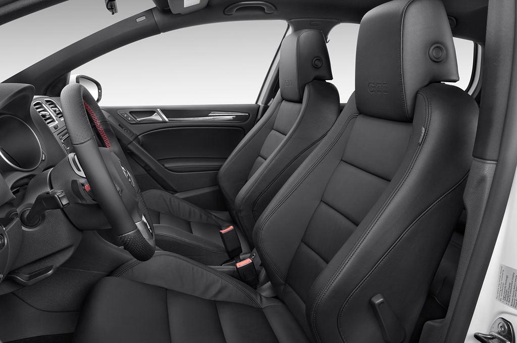 Volkswagen Golf (Baujahr 2010) GTI 5 Türen Vordersitze