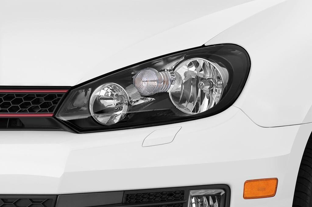 Volkswagen Golf (Baujahr 2010) GTI 5 Türen Scheinwerfer