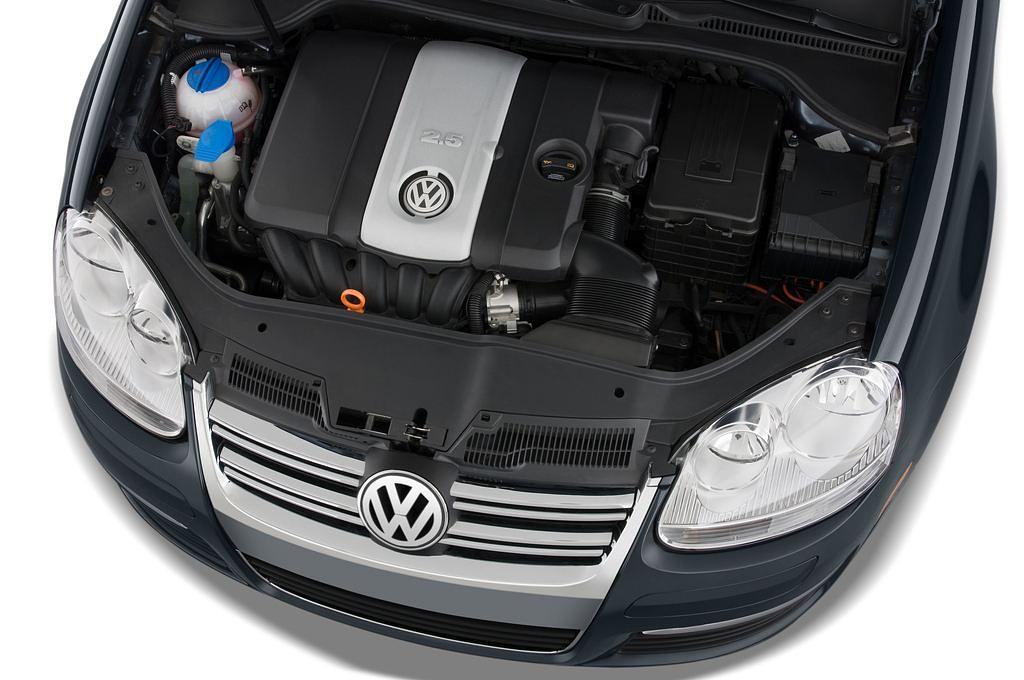 Volkswagen Jetta (Baujahr 2010) S 4 Türen Motor