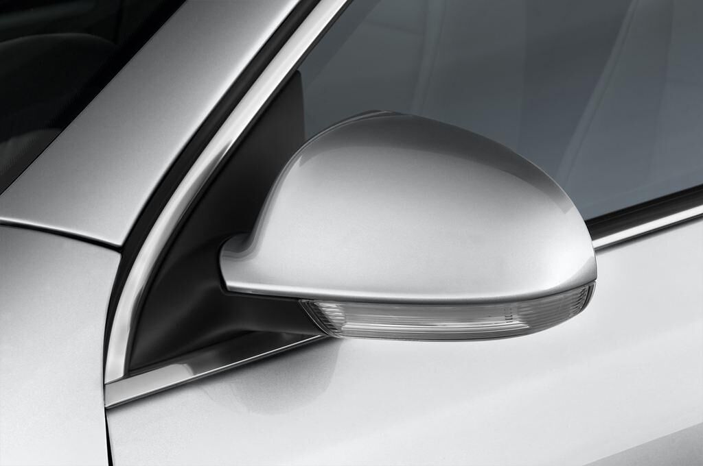 Volkswagen Jetta (Baujahr 2010) SE 4 Türen Außenspiegel