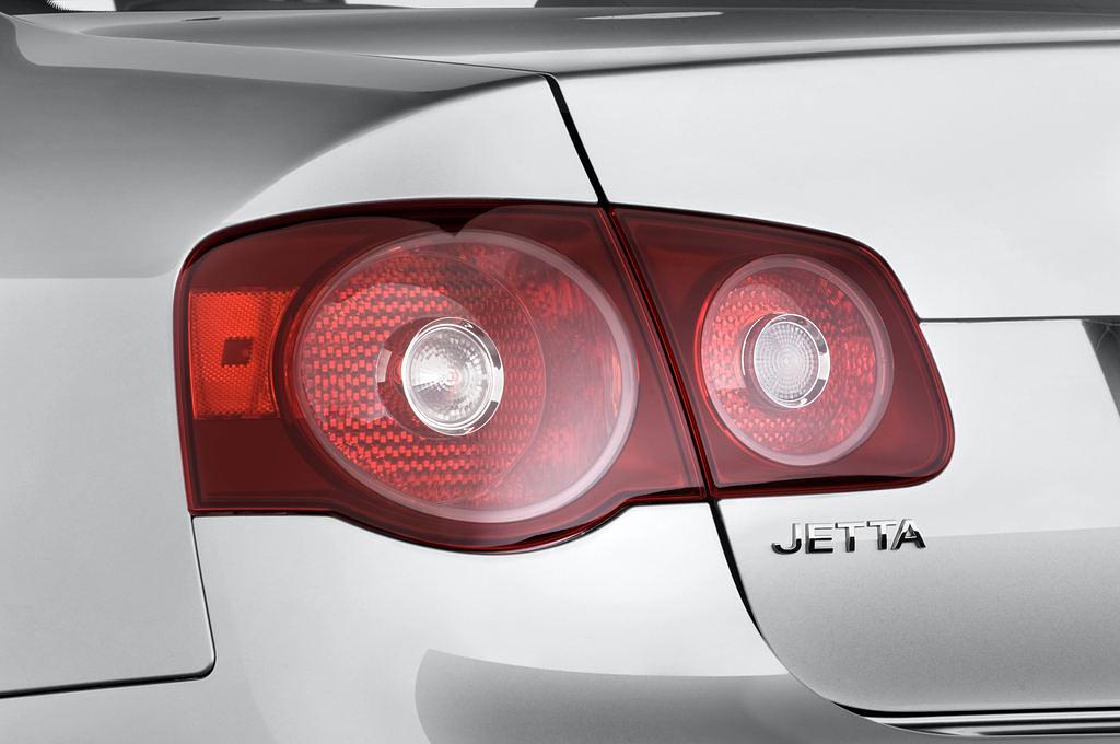 Volkswagen Jetta (Baujahr 2010) SE 4 Türen Rücklicht