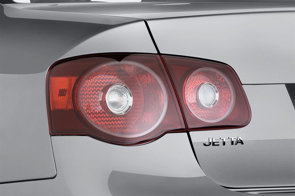 Volkswagen Jetta (Baujahr 2010) Comfortline 4 Türen Rücklicht