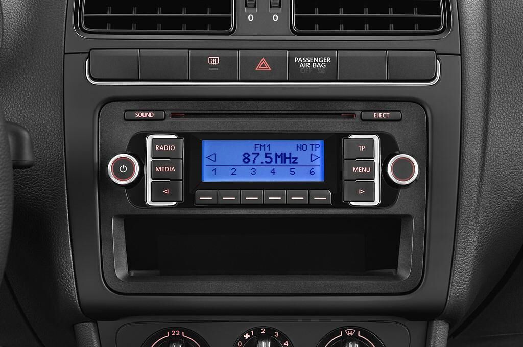 Volkswagen Polo (Baujahr 2011) Trendline 3 Türen Radio und Infotainmentsystem