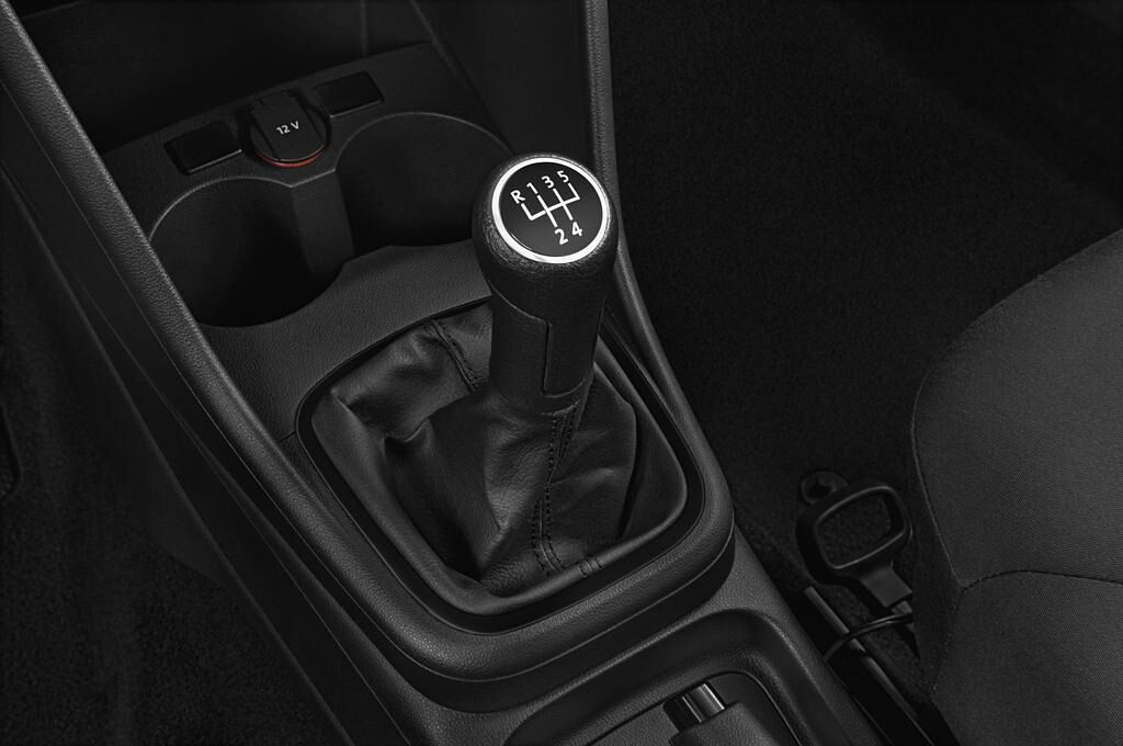 Volkswagen Polo (Baujahr 2011) Trendline 3 Türen Schalthebel