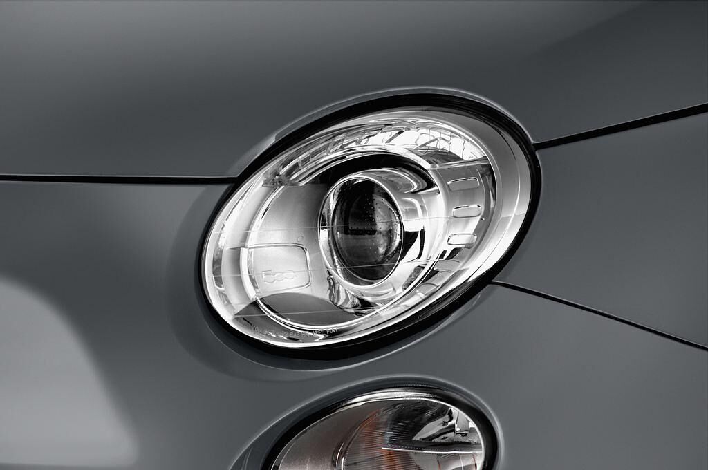 Abarth 500 (Baujahr 2014) - 2 Türen Scheinwerfer