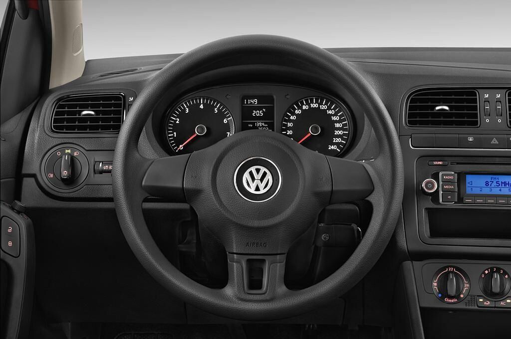 Volkswagen Polo (Baujahr 2011) Trendline 3 Türen Lenkrad