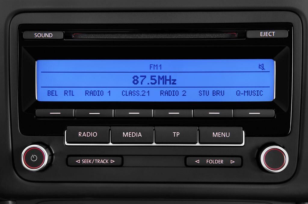 Volkswagen Polo (Baujahr 2011) Cross Polo 5 Türen Radio und Infotainmentsystem