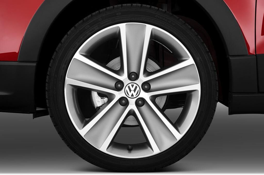 Volkswagen Polo (Baujahr 2011) Cross Polo 5 Türen Reifen und Felge