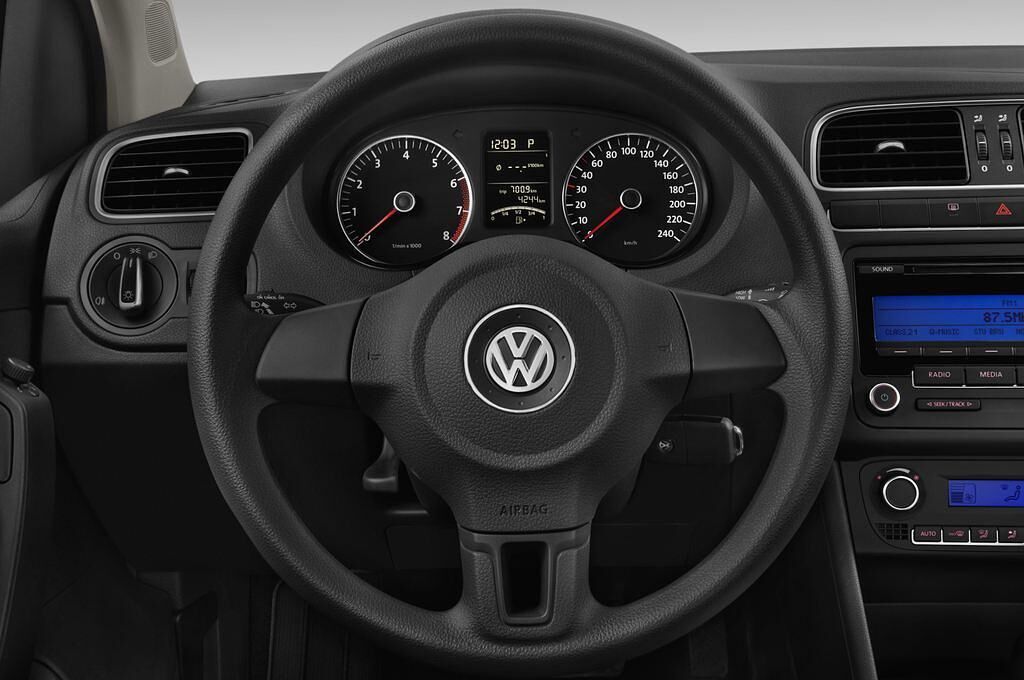 Volkswagen Polo (Baujahr 2012) Comfortline 5 Türen Lenkrad