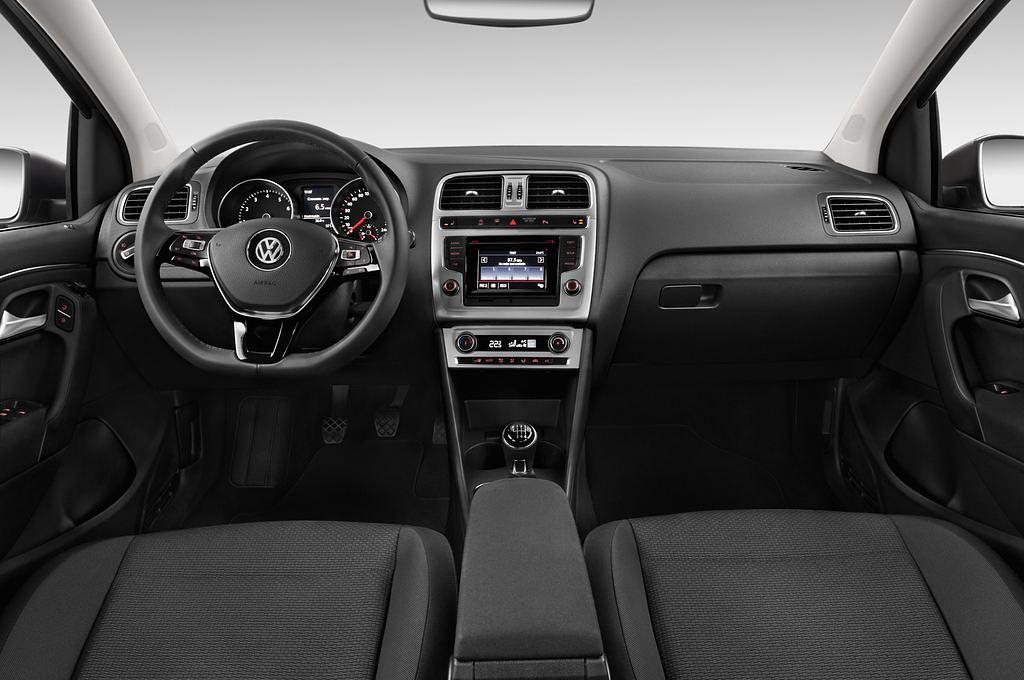 Volkswagen Polo (Baujahr 2014) Highline Bluemotion 5 Türen Cockpit und Innenraum